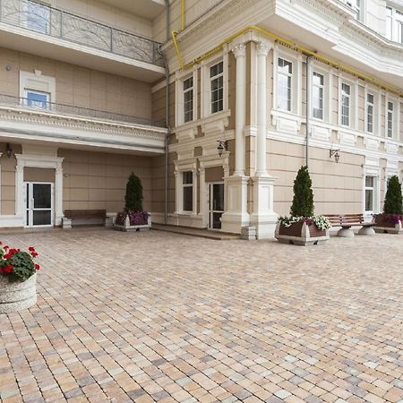 Sunny Belle Apartments โอเดสซา ภายนอก รูปภาพ