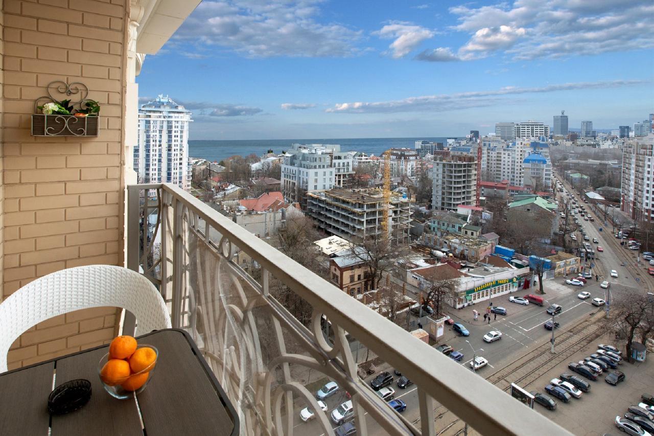 Sunny Belle Apartments โอเดสซา ภายนอก รูปภาพ